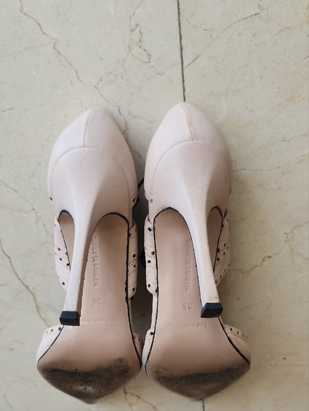 Manolo Blahnik Pink Pointed T-Strap Heels with Black Ribbon - Picture 5 of 11